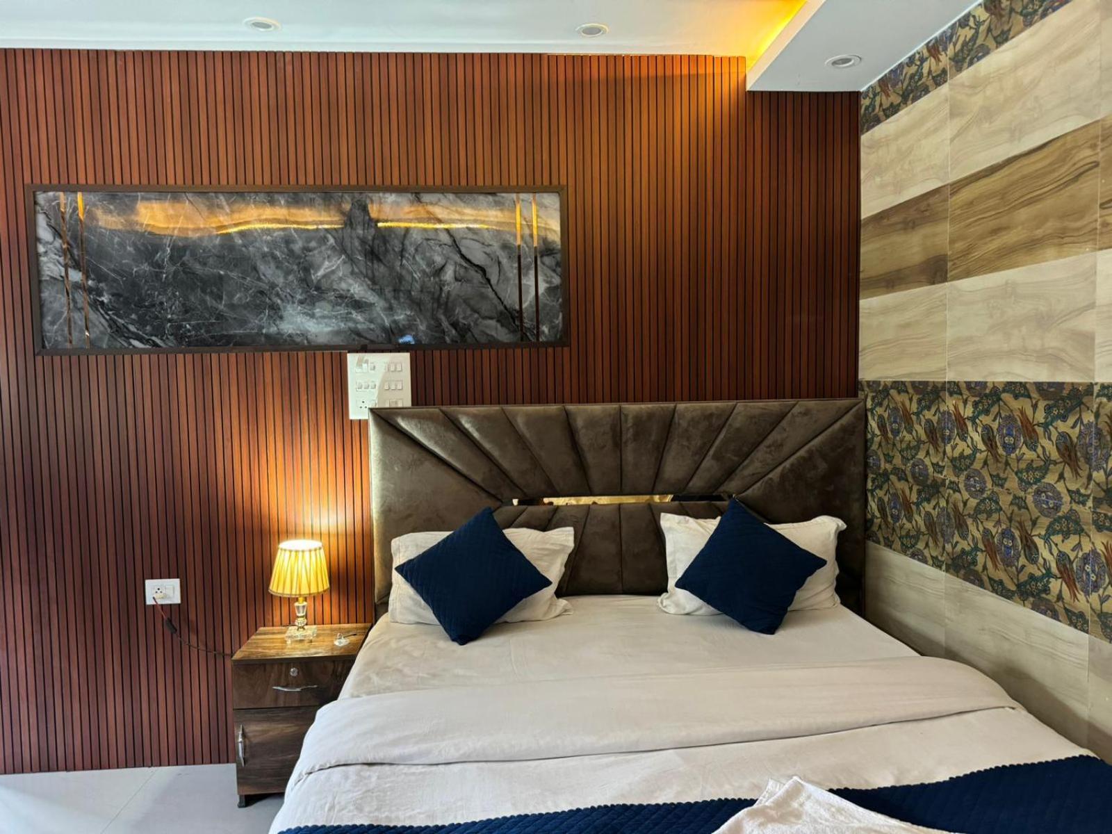 Hotel Dev Ganga Rishīkesh Eksteriør billede