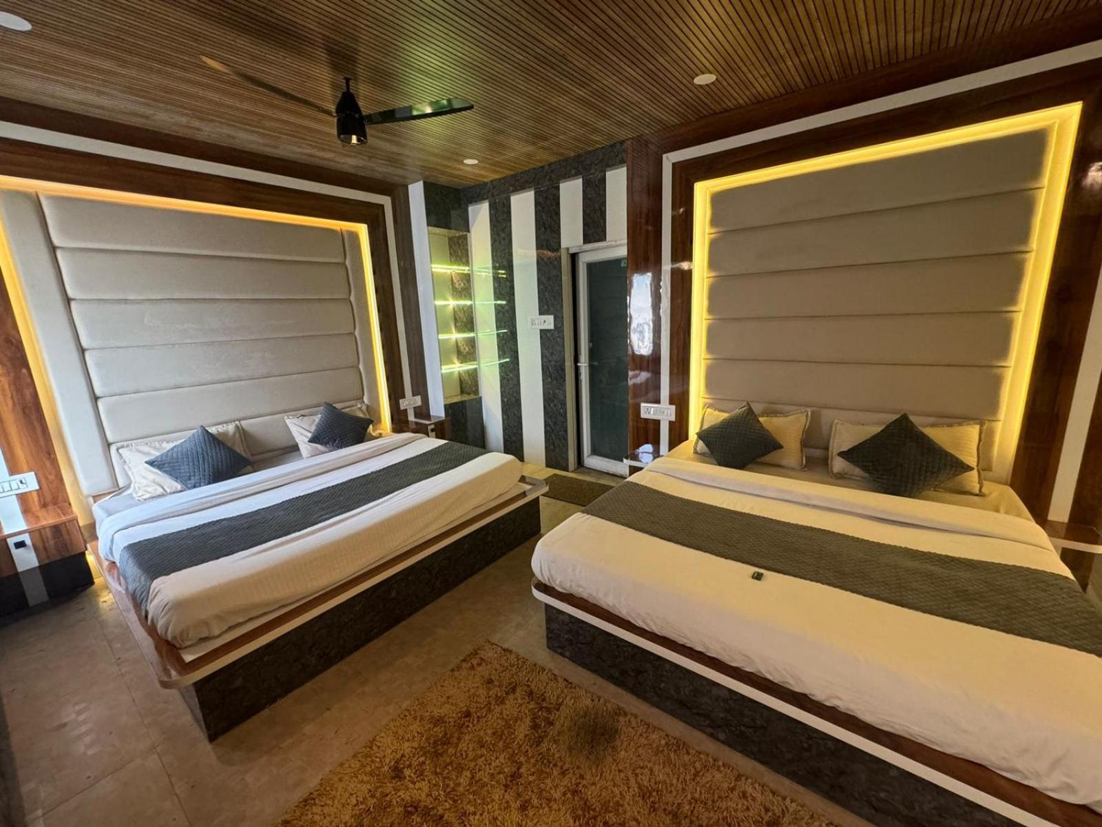 Hotel Dev Ganga Rishīkesh Eksteriør billede
