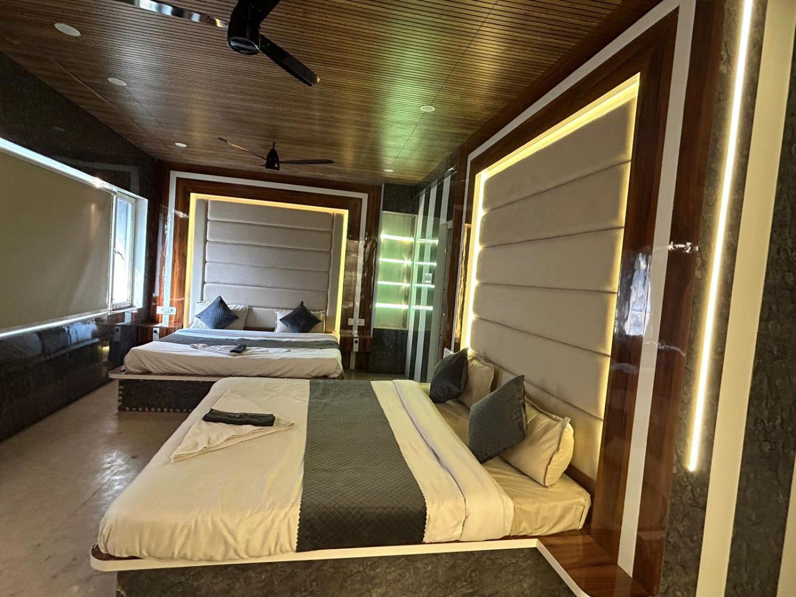 Hotel Dev Ganga Rishīkesh Eksteriør billede